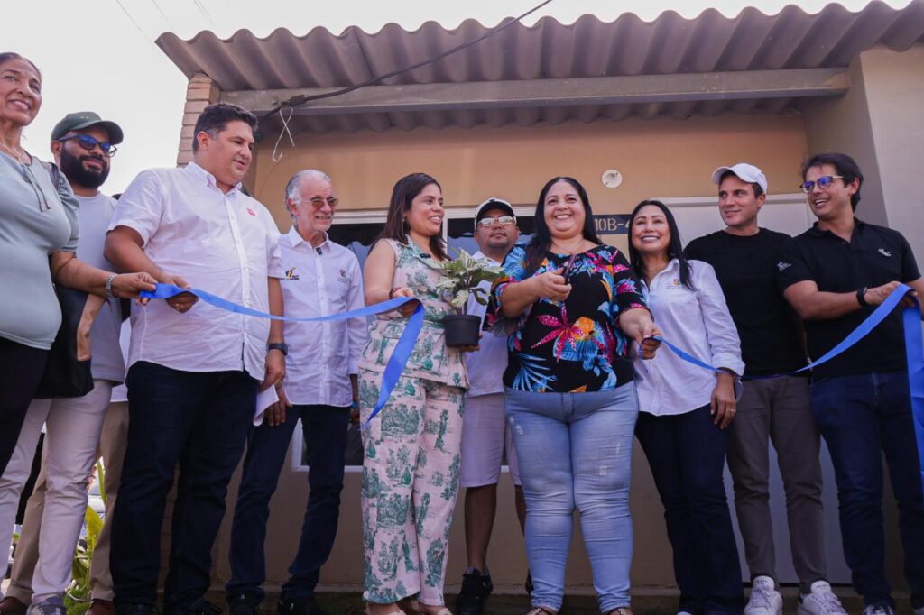 Viceministra de Vivienda visitó el proyecto Villas de Santa Ana de Baranoa